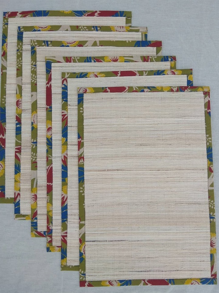 Natural table mat